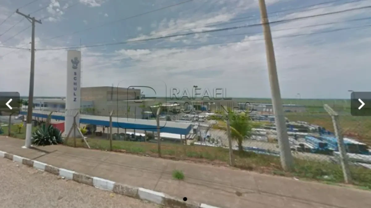 Terreno Industrial Terreno industrial com 6 construções em Campos dos Goytacazes/RJ em Campos Dos Goytacazes - Rio de Janeiro