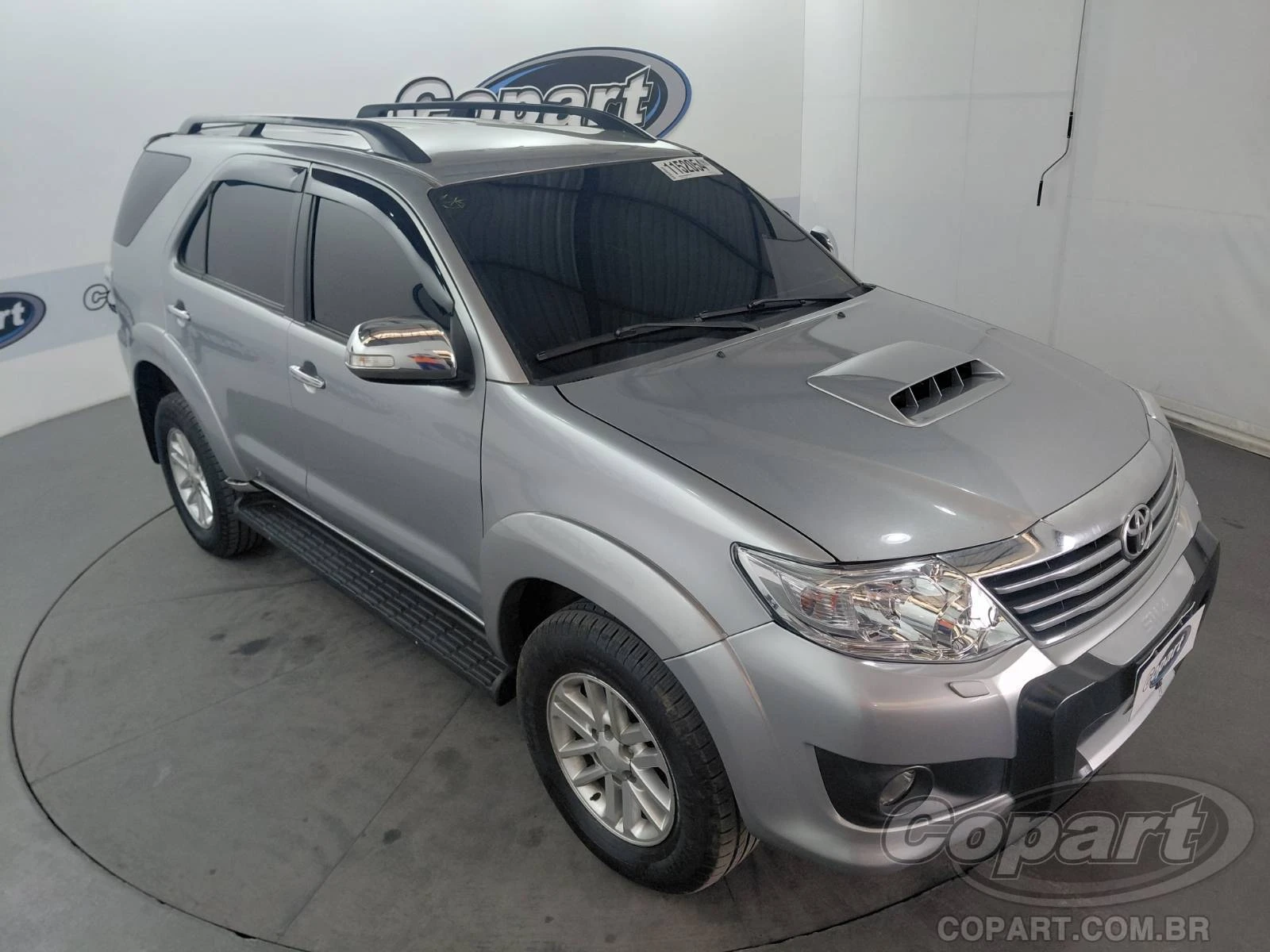 Toyota Hilux SW4 SRV 2015 3.0 D-4D Turbo Diesel 4x4 em Osasco - São Paulo