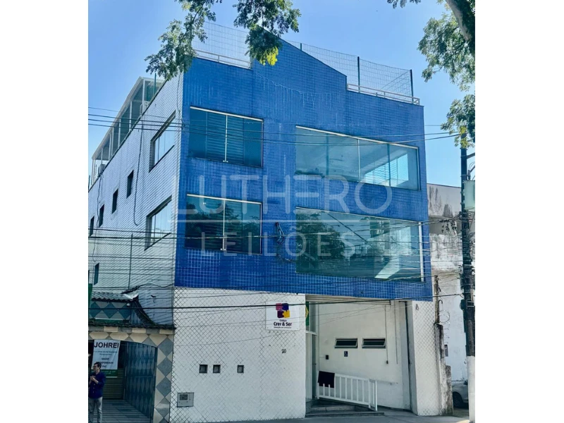Prédio Comercial com 3 pavimentos no Centro em Cubatão/SP em Cubatão - São Paulo