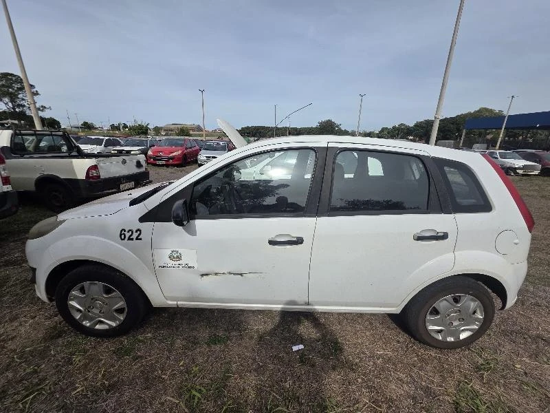 Ford Fiesta Fiesta 2010/2011 Branco em Toledo - Paraná