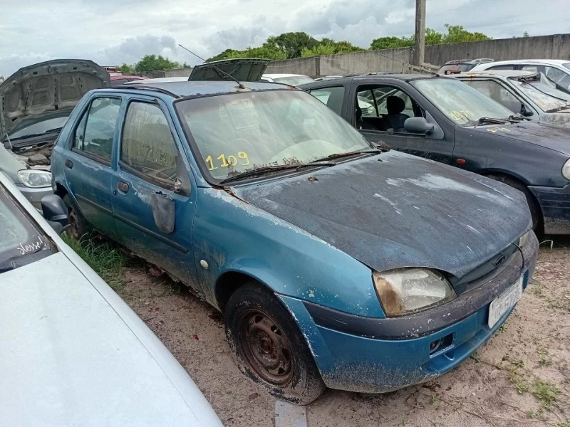 Ford Fiesta GL 2000 2000 em Capão Da Canoa - Rio Grande do Sul