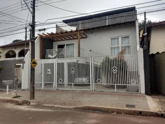 Casa em Londrina/PR em Londrina - Paraná