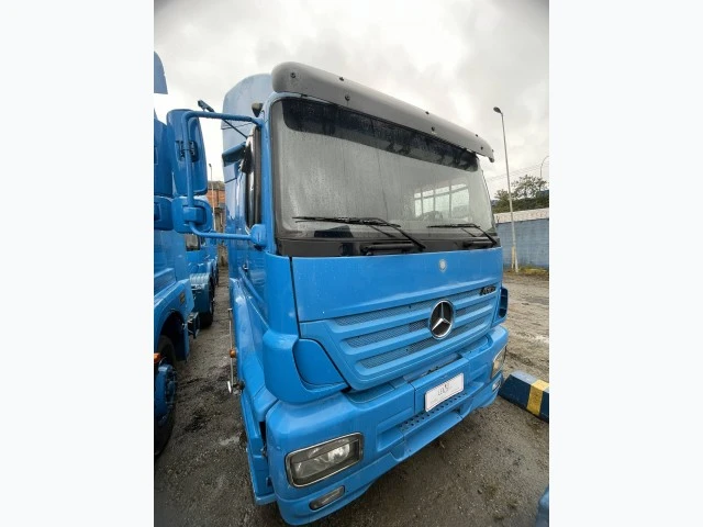 Mercedes-Benz Axor Axor 1933 S 4x2 2011