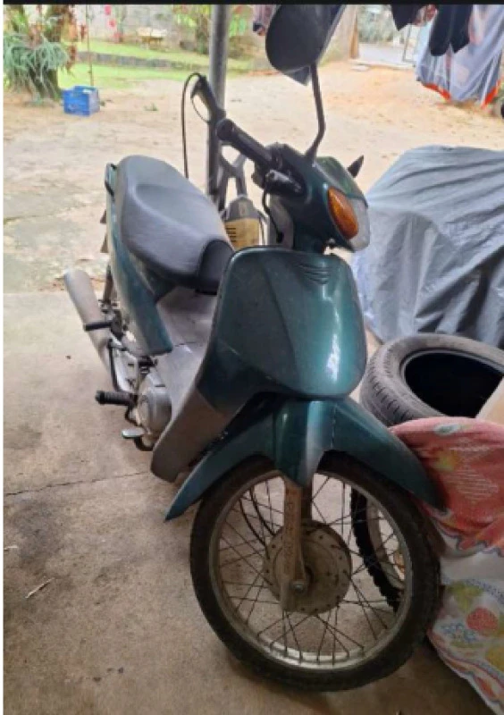 Honda Biz ES 2002 100cc Gasolina Manual em Cachoeiro De Itapemirim - Espírito Santo
