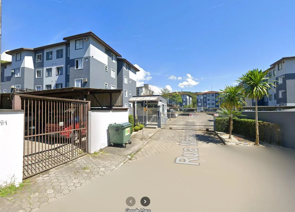 Apartamento com 2 Dorms e 51 m² em Joinville/SC em Joinville - Santa Catarina