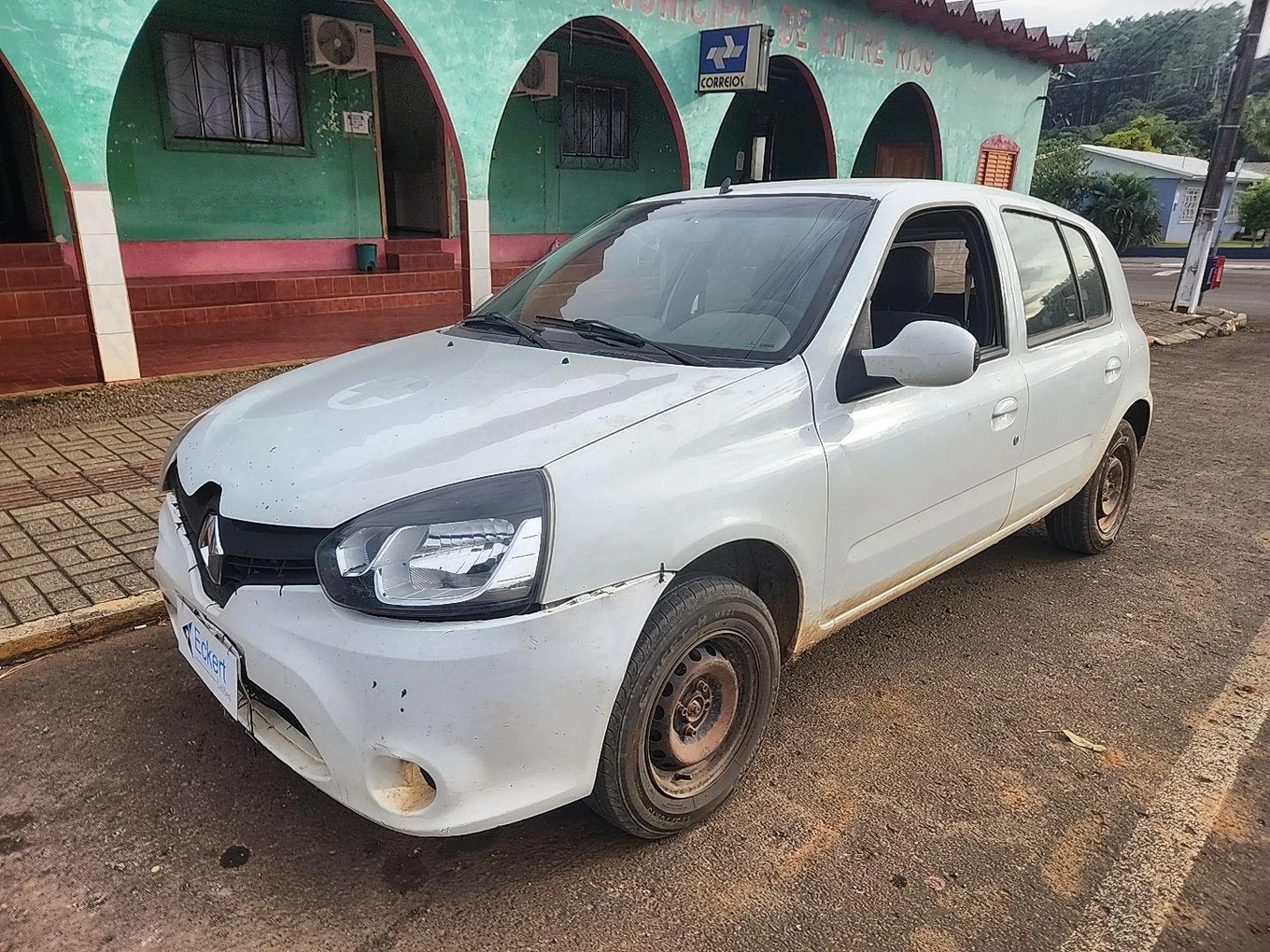 Renault Clio 2015 2016 EXP1016VH em Entre Rios - Santa Catarina