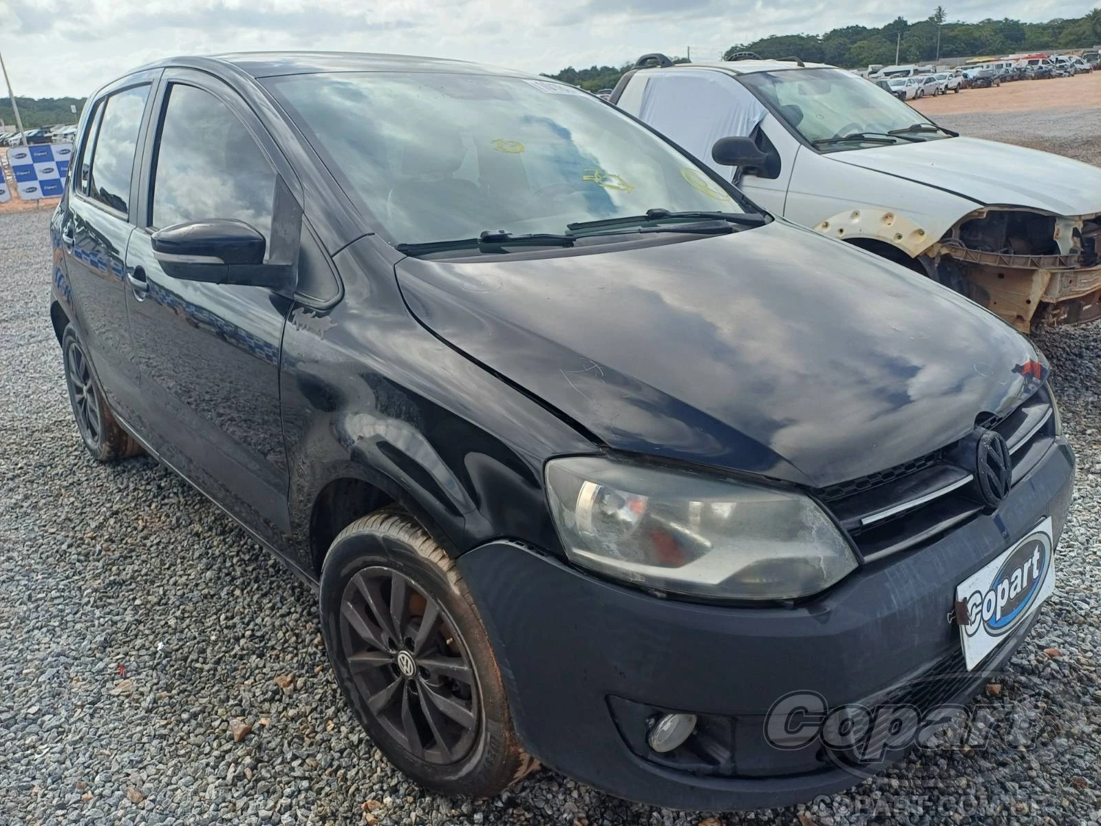Volkswagen Fox Total Flex 2014 1.6 em Eusébio - Ceará