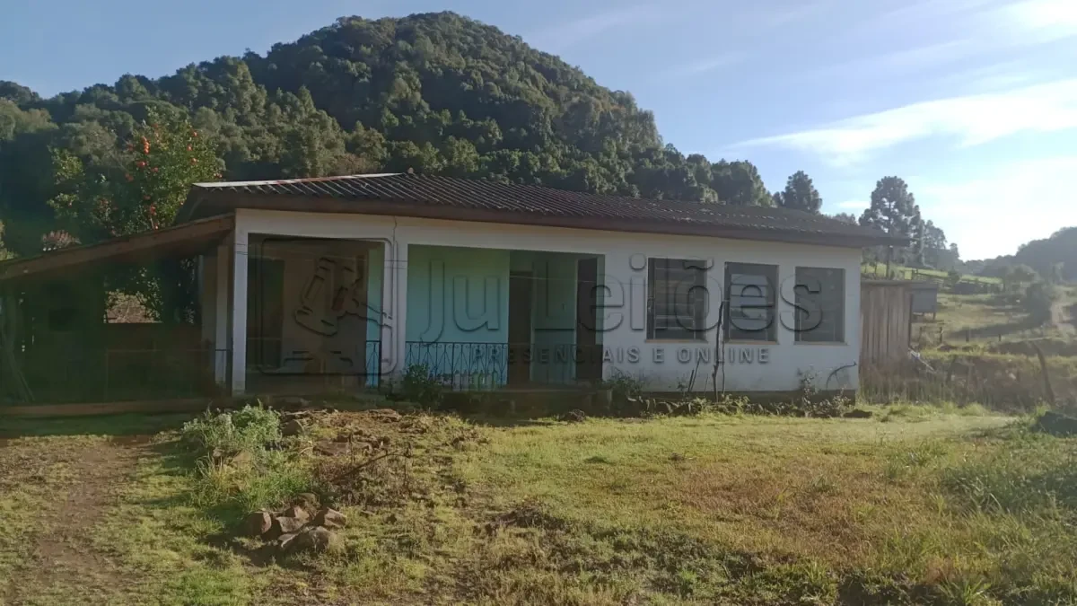 Prédio Comercial em Arvorezinha RS em Arvorezinha - Rio Grande do Sul