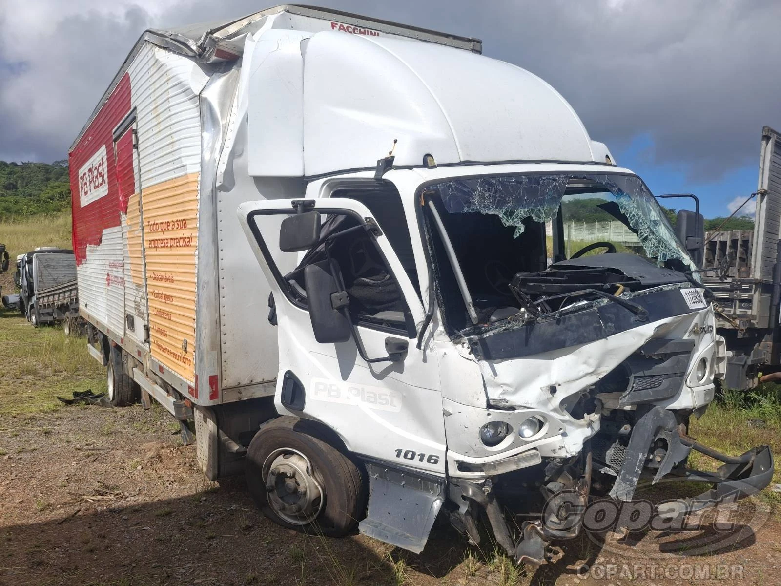 Mercedes-Benz Accelo 1016 2023 Diesel em Vitória De Santo Antão - Pernambuco