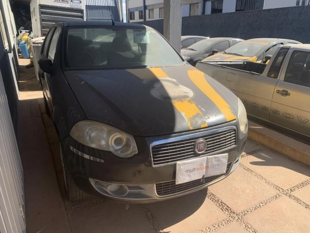 Fiat Siena HLX 2010 Flex