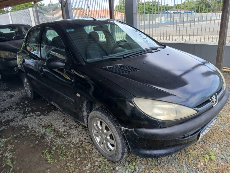 Peugeot 206 Selection 2002 em Araquari - Santa Catarina