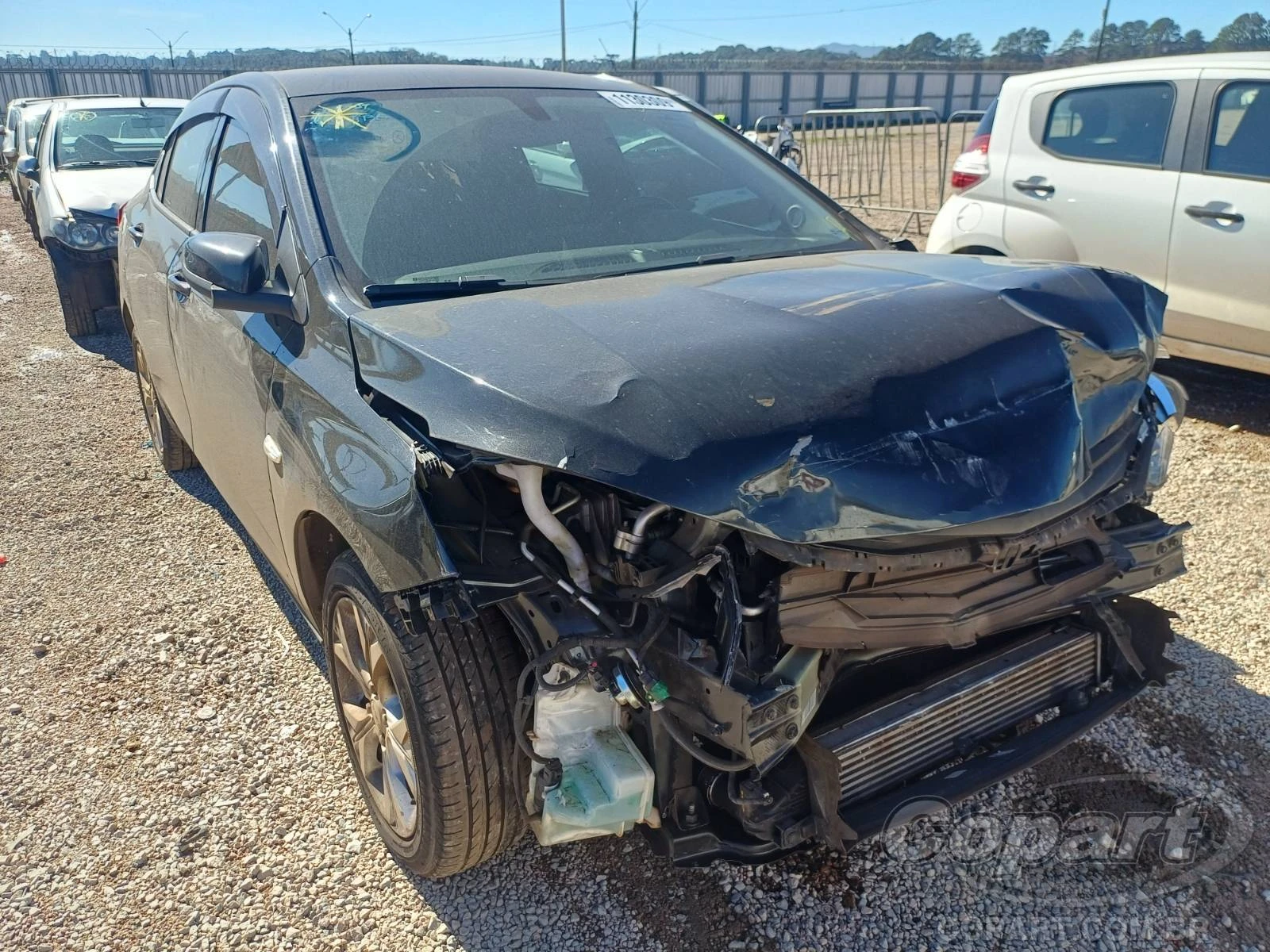 Chevrolet Onix Plus LTZ 2023 1.0 Turbo Automático em São José Dos Pinhais - Paraná