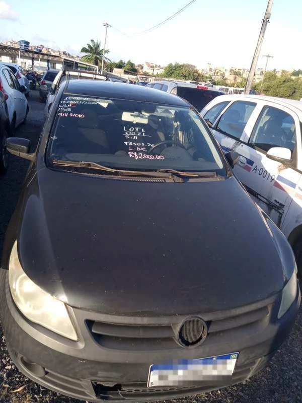 Volkswagen Voyage 1.6 Sucata Grande Monta em Salvador - Bahia