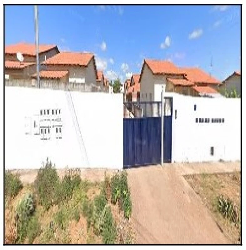 Casa com 2 Quartos em Águas Lindas de Goiás/GO em Águas Lindas De Goiás - Goiás