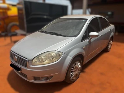 Fiat Linea Essence 1.8 Essence 1.8 2013 Manual em Diamantino - Mato Grosso