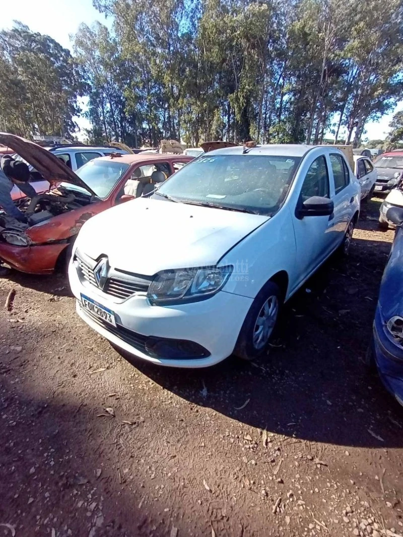 Renault Logan Auth 10 2017/2018 Branca em Uruguaiana - Rio Grande do Sul