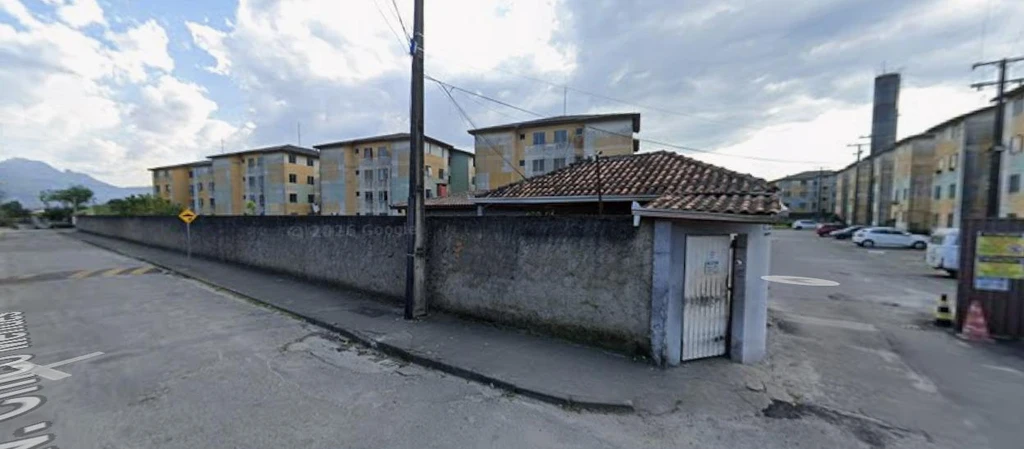 Apartamento com 1º pavimento no Residencial Ilha do Farol em Paranaguá/PR em Paranaguá - Paraná