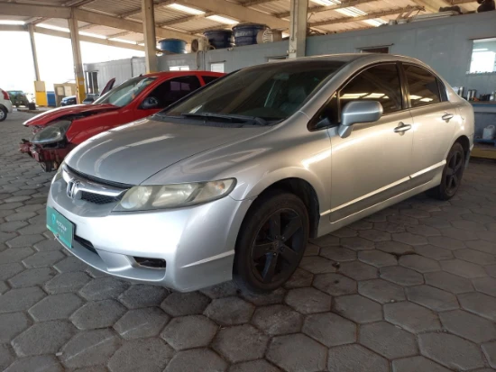Honda Civic LXS 2008 Manual em Tijucas - Santa Catarina
