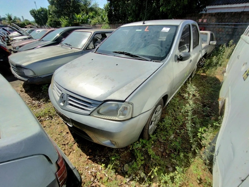 Renault Logan Sucata Inservível em Marília - São Paulo