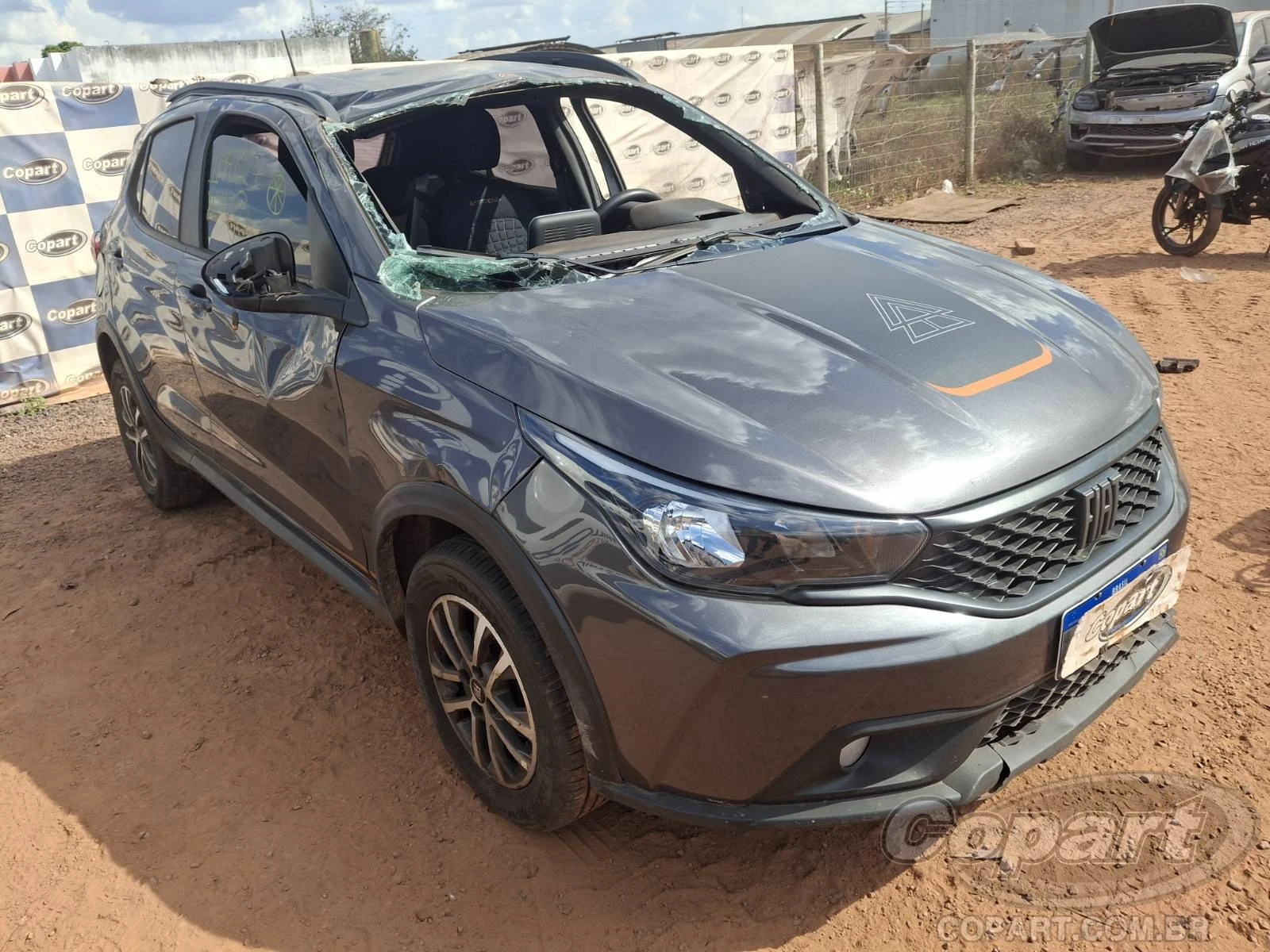 Fiat Argo Trekking 2024 1.3 Firefly em Cuiabá - Mato Grosso
