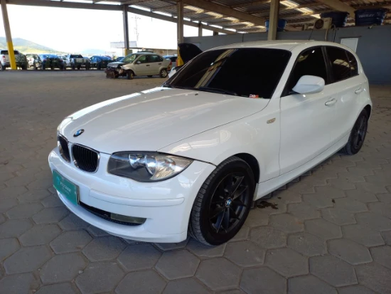 BMW 118i UE71 2010 2011 Automático Gasolina em Tijucas - Santa Catarina