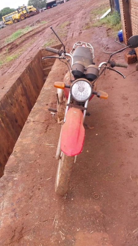 Honda CG 125 2003/2004 125cc Gasolina em Goioxim - Paraná
