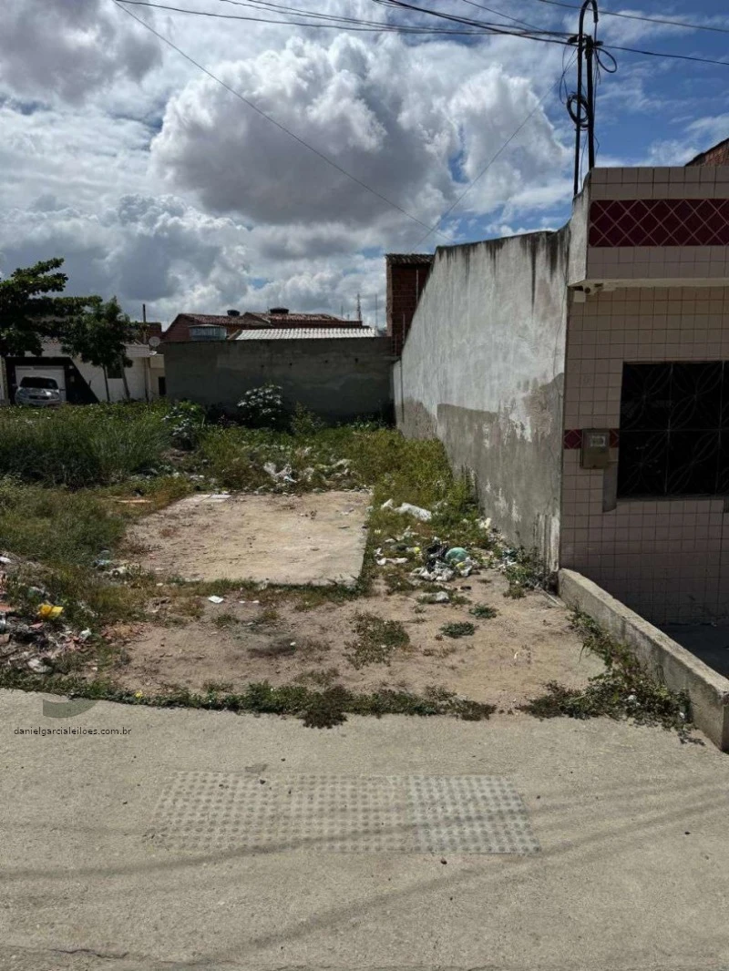 Terreno Terreno no Loteamento Zefinha Mota em Caruaru/PE em Caruaru - Pernambuco