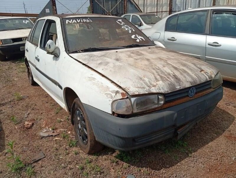 Volkswagen Gol Plus 1998 1.6 em Dourados - Mato Grosso do Sul