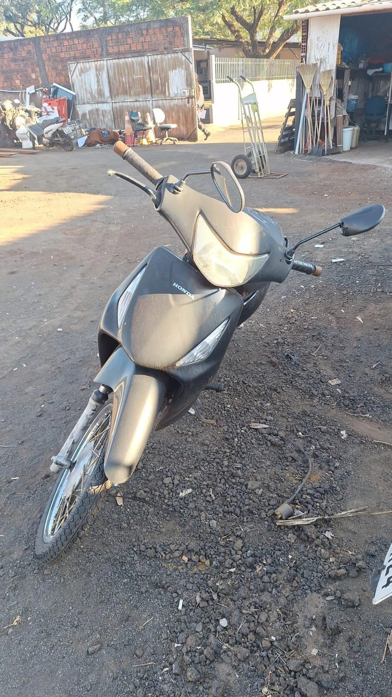 Honda Biz Biz 125 KS 2010 em Maringá - Paraná