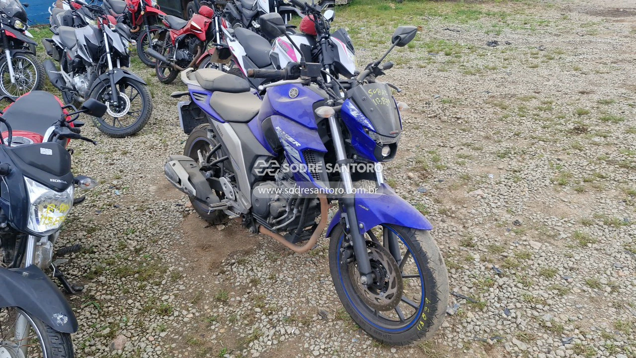 Yamaha Fazer FZ25 Fazer 2022 250cc Manual em Curitiba - Paraná