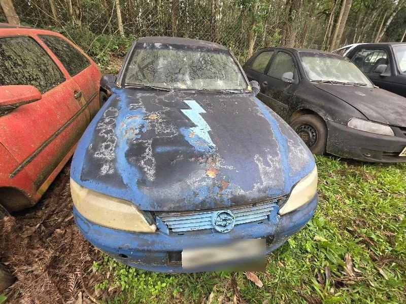 Chevrolet Vectra GLS 2000 em São Miguel Do Oeste - Santa Catarina