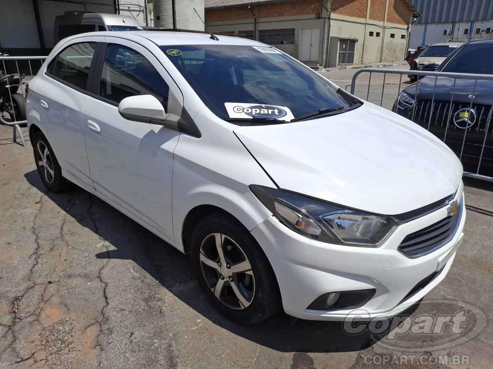 Chevrolet Onix LTZ 2017 1.4 Eco Flex em São Paulo