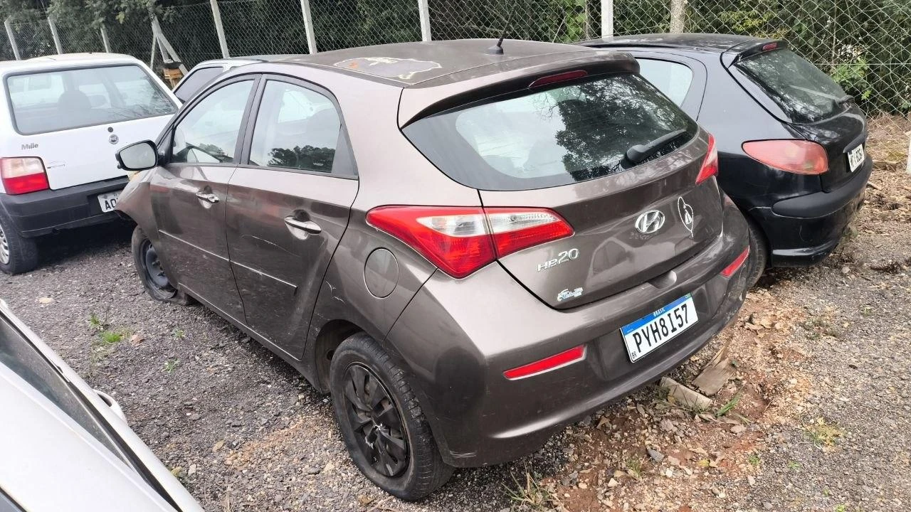 Hyundai Hb20 1.0 Comfor 2016 em Araucária - Paraná