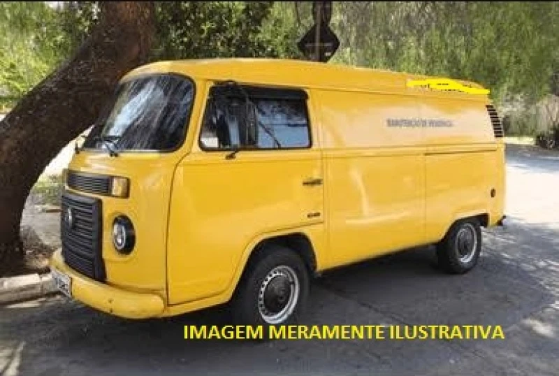 Volkswagen Kombi Kombi Furgão 1996 Gasolina/GNV Amarela em São Paulo