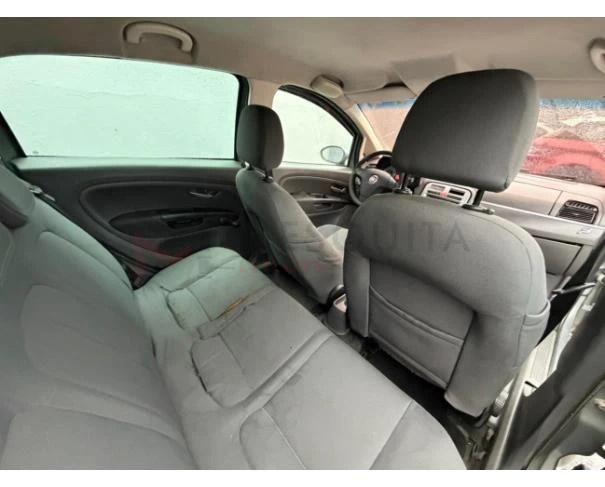 Fiat Punto ELX 2008 1.4 Flex em São Paulo