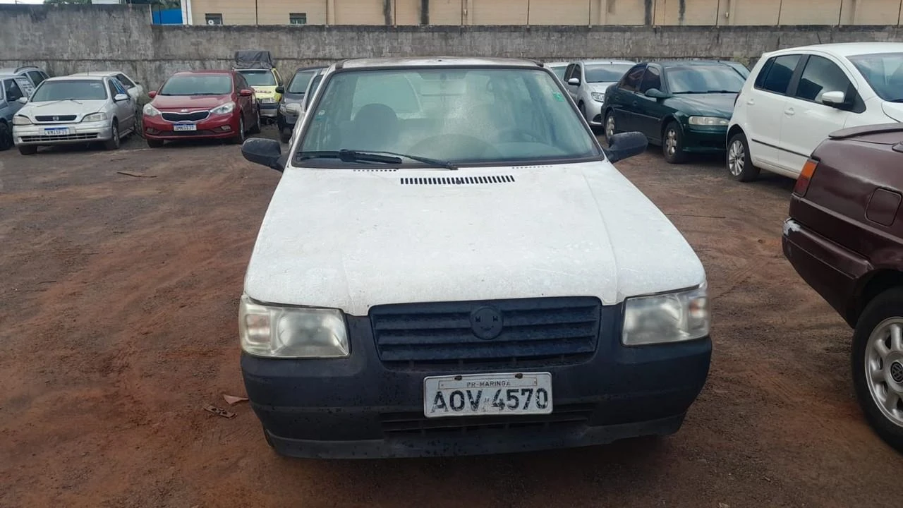 Fiat Uno Mille Mille Fire 2007/2008 Branca em Maringá - Paraná