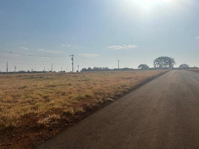 Terreno no Jardim das Acácias II em Tupaciguara/MG em Tupaciguara - Minas Gerais