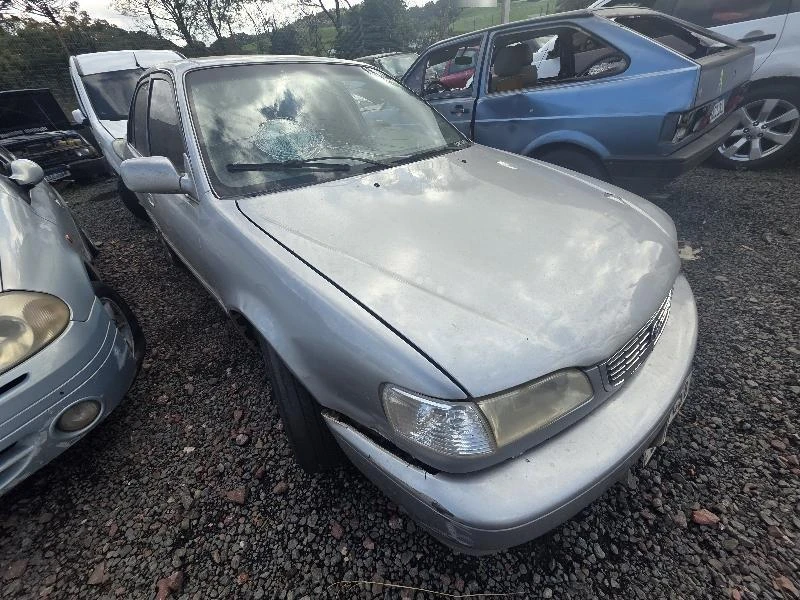 Toyota Corolla XEi 2001 em Xanxerê - Santa Catarina