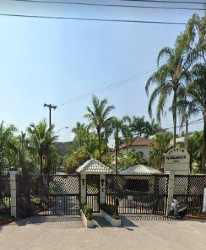 Terreno no Jardim Pernambuco I em Guarujá/SP em Guarujá - São Paulo