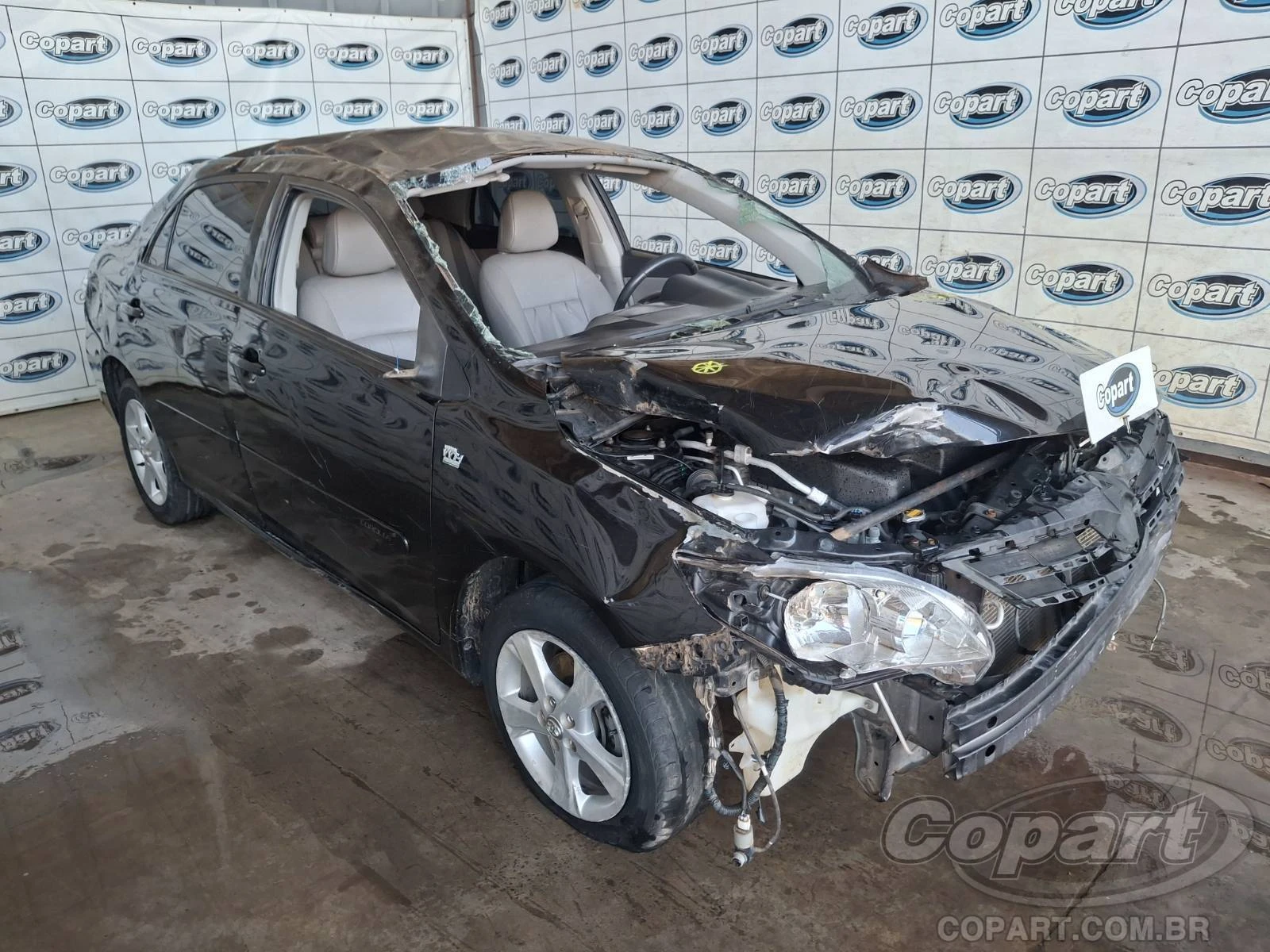 Toyota Corolla XEi 2013 2.0 Dual em Candeias - Bahia