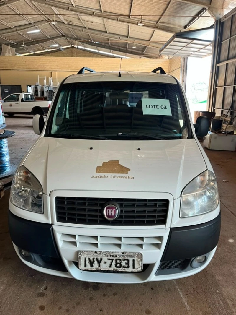Fiat Doblo Essence 2015 1.8 em Feliz - Rio Grande do Sul