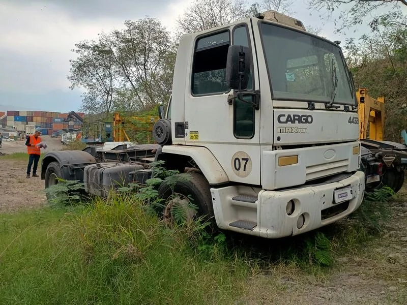 Ford Cargo 4432 E 2006 Manual Diesel 4x2 em Rio De Janeiro - Rio de Janeiro