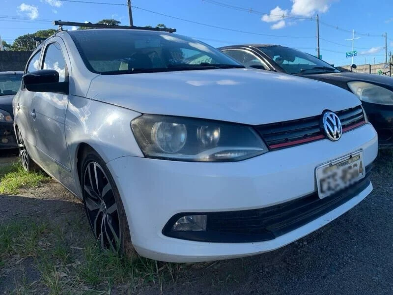 Volkswagen Voyage 1.0 em Salvador - Bahia