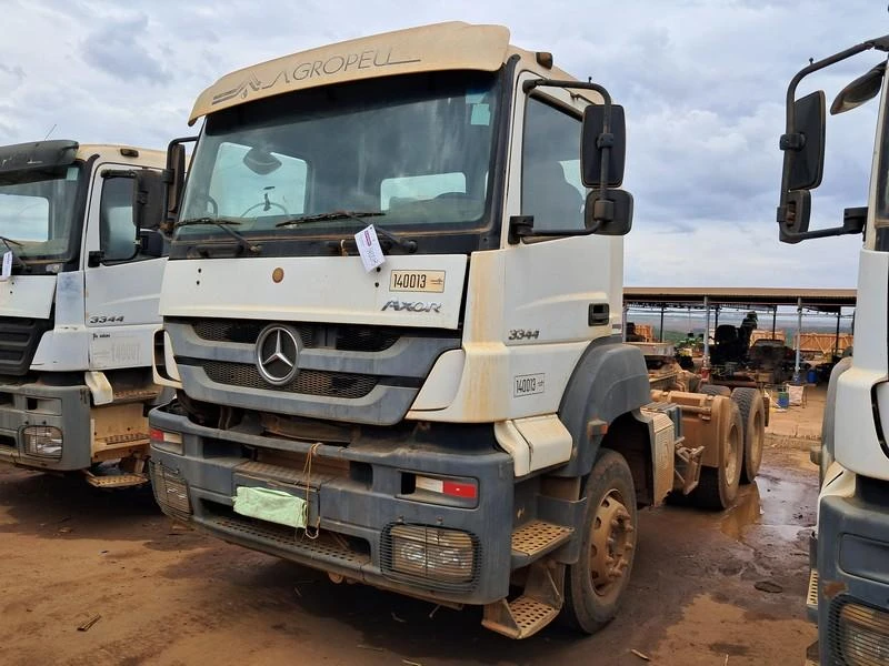 Mercedes-Benz Axor 3344S 6x4 2016 Automatizado em Pompéu - Minas Gerais