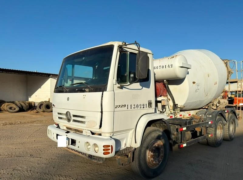 Mercedes-Benz ATRON 2729 K 6x4 2013/2013 Branca Diesel em Bom Jesus - Paraíba