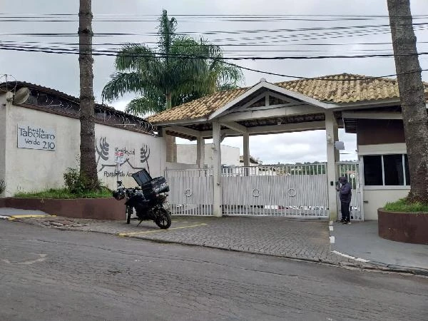 Casa com 2 Quartos e 1 Vaga em Cotia/SP em Cotia - São Paulo