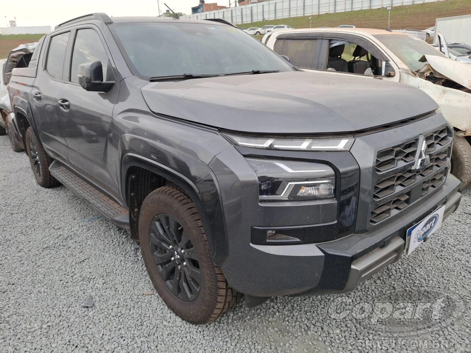 Mitsubishi Triton Katana 2026 2.4 16V SHP BiTurbo em Itaquaquecetuba - São Paulo