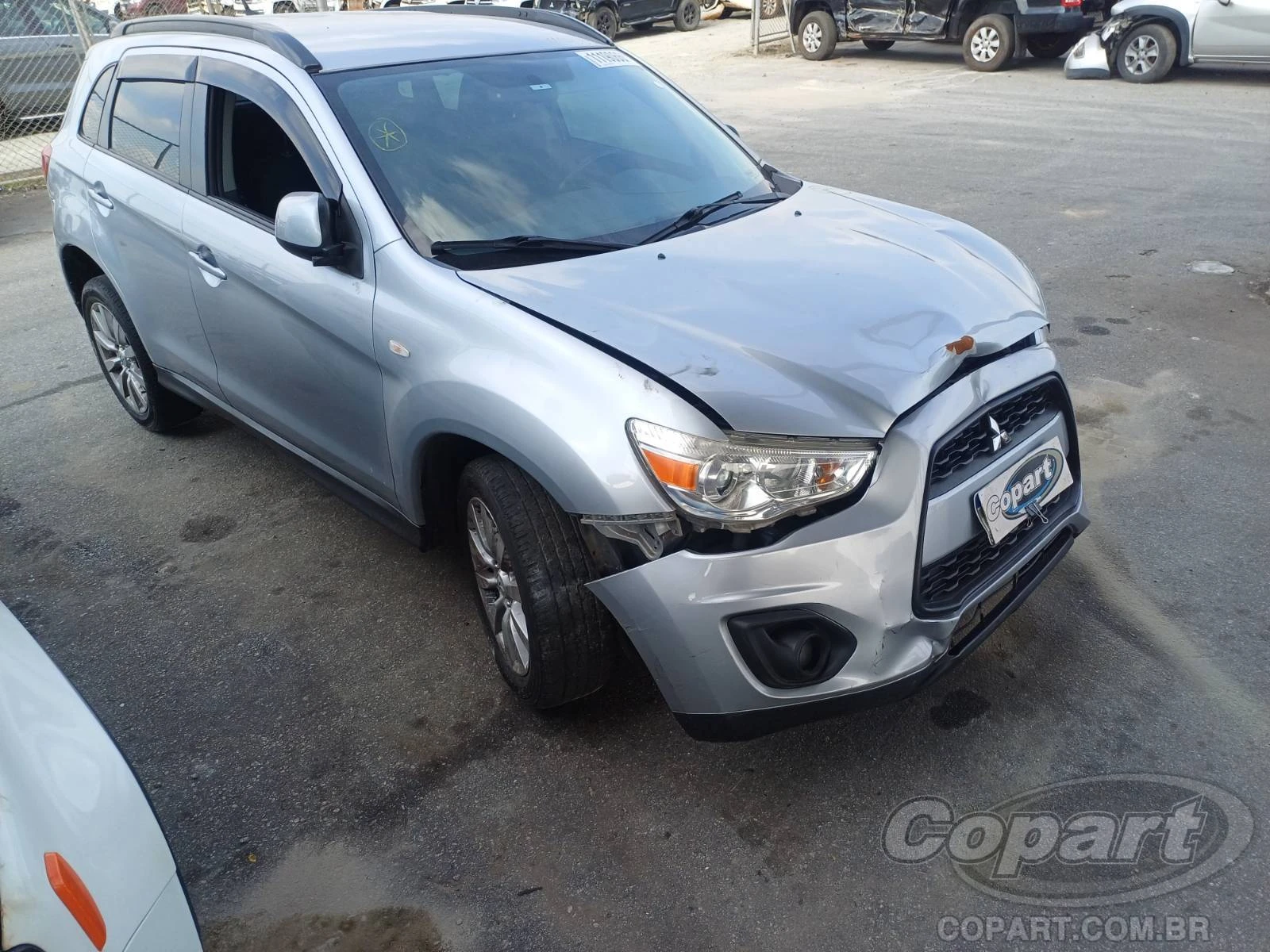 Mitsubishi ASX 2015 2.0 16V MIVEC CVT Automático em Pirapora Do Bom Jesus - São Paulo