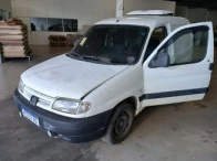 Peugeot Partner F 800K 16 2008/2009 em São Miguel Do Oeste - Santa Catarina