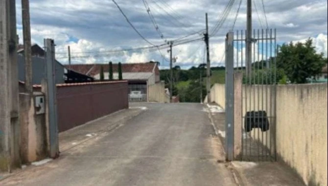 Casa com 1 Casa em Contenda PR em Contenda - Paraná